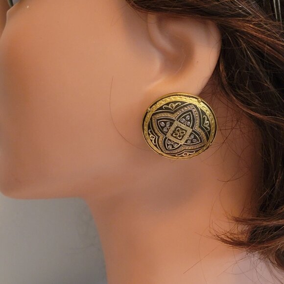 Vintage Spanish Damascene Clip on Earrings - Picture 8 of 10
